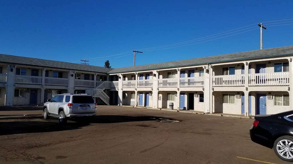 Motel Bo-Camrose, Ab Exterior foto